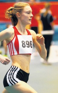 Zielstrebig: Tatjana Schulte wurde bei den Westfalenmeisterschaften in Bielefeld in guten 4:41 Minuten Vizemeisterin über 1.500 Meter. (FOTO: Thomas Finke)