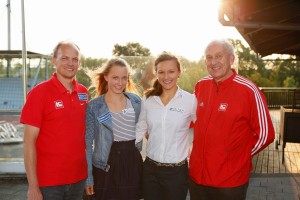 Trainer Michael Krusemark mit seinem Schützling Mareen Kalis und Chantal Butzek mit Trainer Michael Gaentzsch