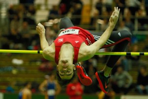 Trotz krankheitsbedingter Schwächung im Training konnte Nils Kappeller den Hochsprung mit übersprungenen 2,05 Metern für sich entscheiden.